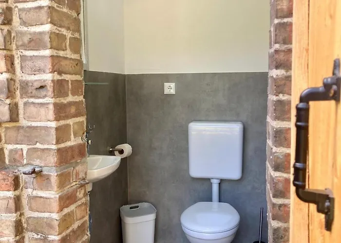 Tinyhaeuser Zum Heiratsmarkt 15328